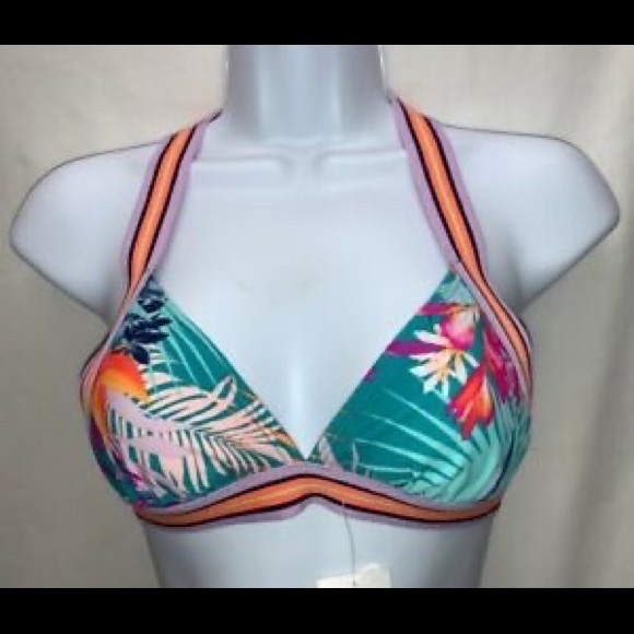 * * Flash Sale* LAST ONE * 🏝 Sexy Bikini Top - Picture 5 of 9